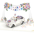 Hochzeitsauto mit "Just Married" Girlande Pop-Up Karte